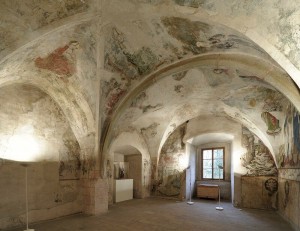 Expozice sálů zámku Žirovnice s gotickými nástěnnými freskami z 15. století