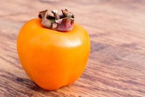 Kaki je hvězdou předvánoční nabídky ovoce (Naturhouse doporučuje)