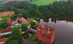 Státní zámek Červená Lhota