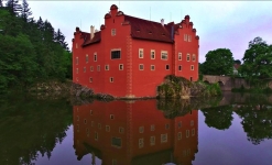 Státní zámek Červená Lhota
