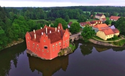 Státní zámek Červená Lhota