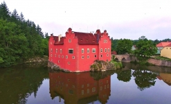 Státní zámek Červená Lhota