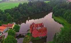 Státní zámek Červená Lhota