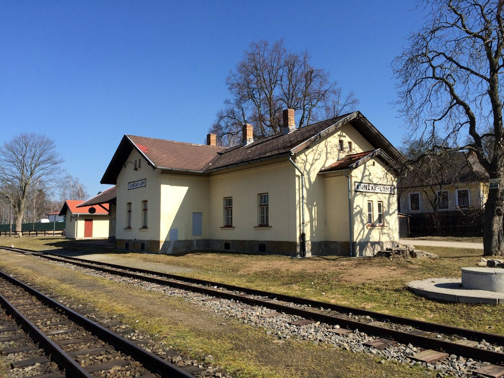 Stanice Kunžak – Lomy je mezi deseti finalisty soutěže o nejkrásnější nádraží.