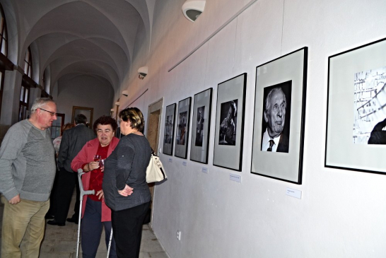 Fotila Amálie: Zahájení výstavní sezóny v hradeckých muzeích a galeriích