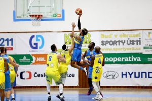 Ani v Ústí to nevyšlo a basketbalisté si odváží porážku 72:88.
