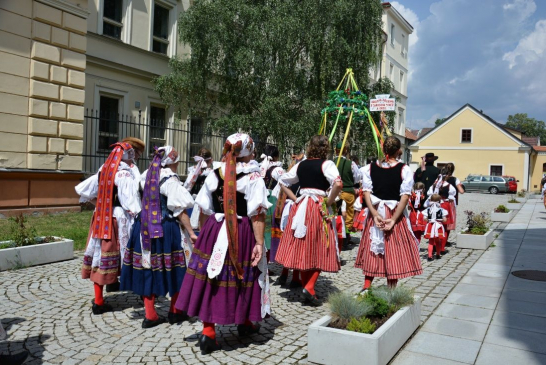 Folklorni festival jihoceskych souboru v Jindrichovì Hradci