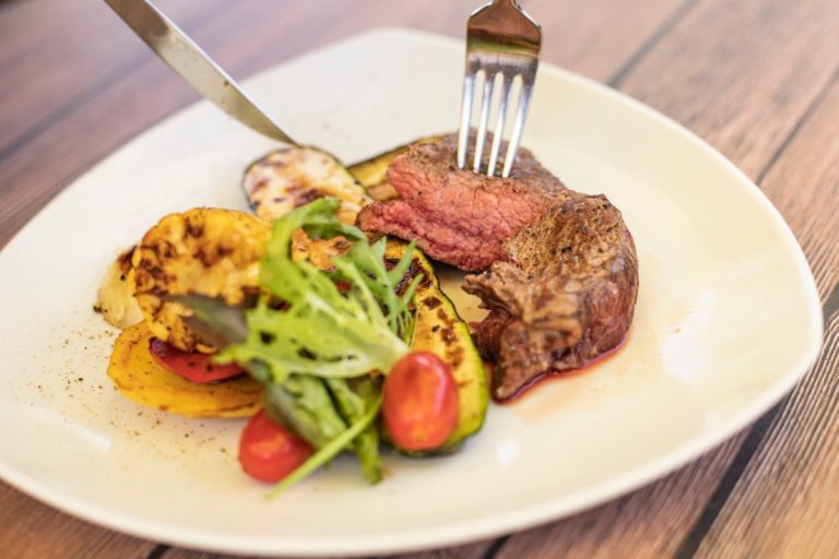 Penzion Pod Zámkem představuje speciality na grilu Hradecžije.cz