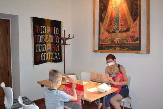 Tvoření pro děti i dospělé v Domě gobelínů